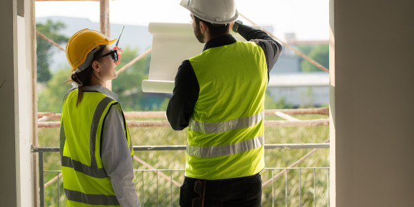 Project Manager Aiguaviva · Project Manager / Coordinación de proyectos